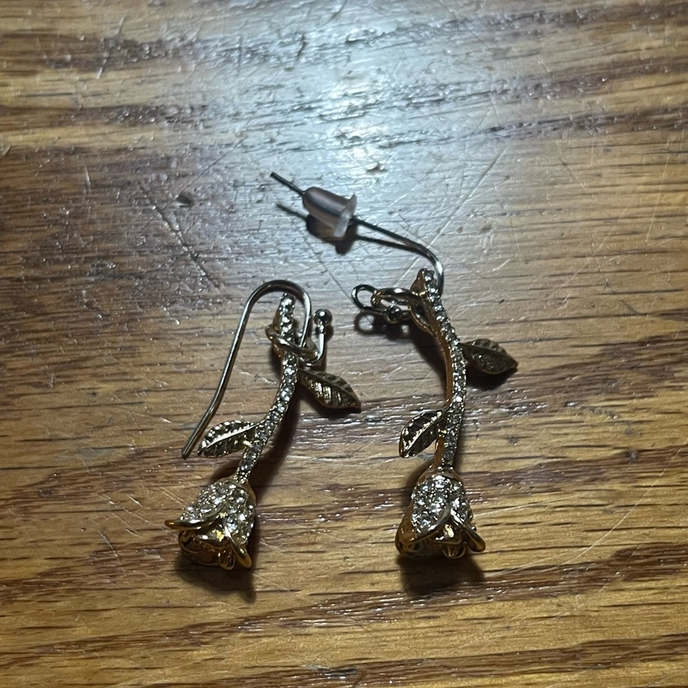 Rose earrings